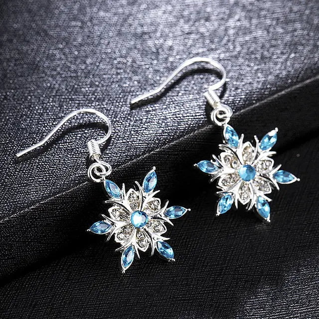 Christmas Snowflake Stud Earrings - Blingy Bag LLC