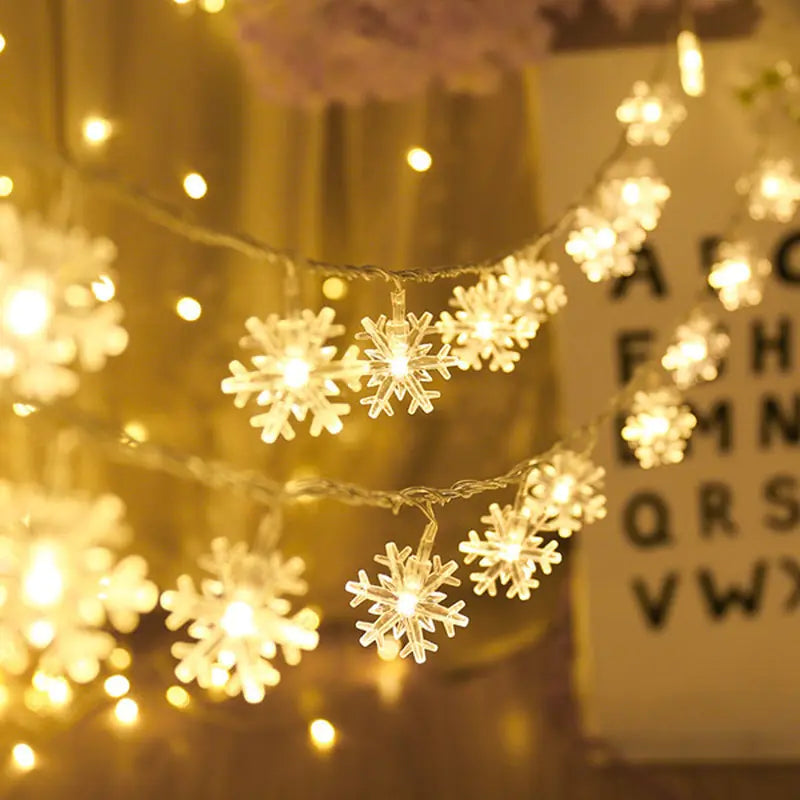 Snowflakes LED Christmas Lights - Blingy Bag LLC