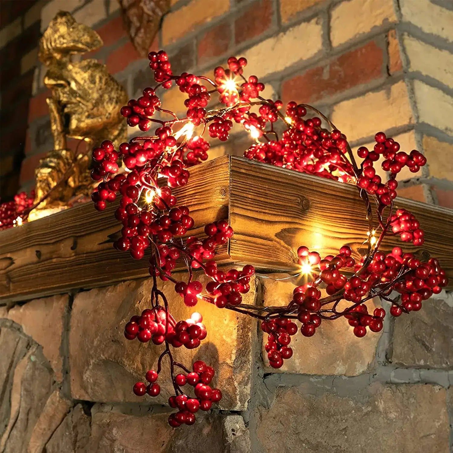 Red Berry Christmas Garland - Blingy Bag LLC