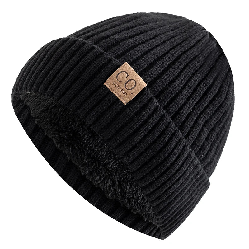Warm Unisex Winter Beanie – Two-Tone Fur Ski Hat for Men & Women