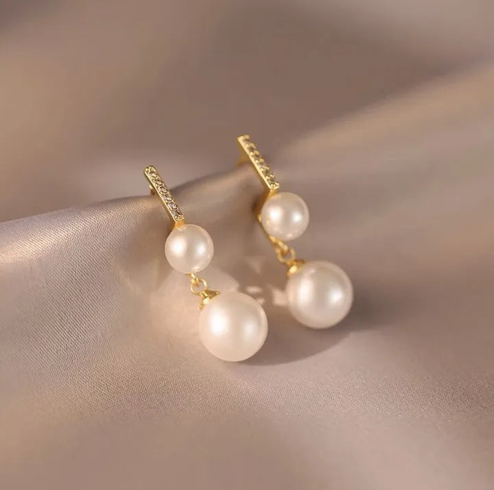 Jewelry CC Style Pearl Vintage Earrings - Blingy Bag LLC